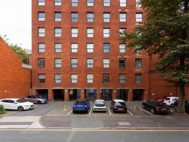 Flat for sale in Avenham, Higher Bartle