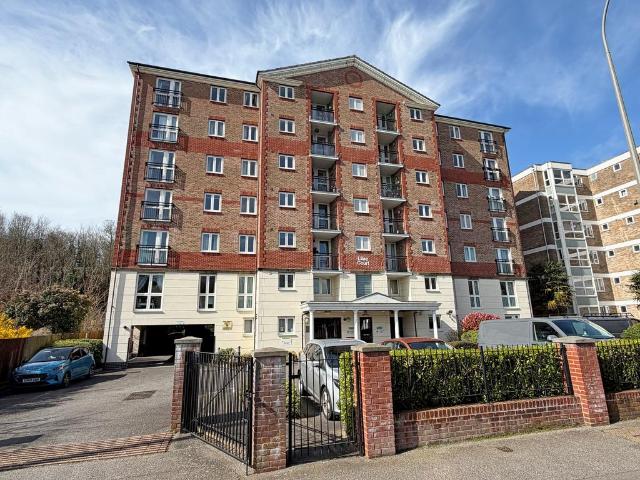 Flat for sale in Brighton & Hove