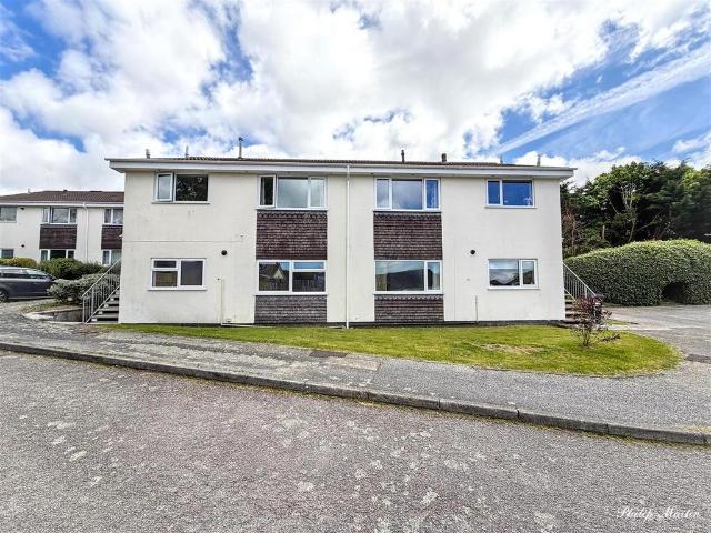Flat for sale in Trelander, Penweathers