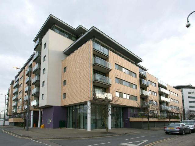 Flat for sale in Reach, Greater London