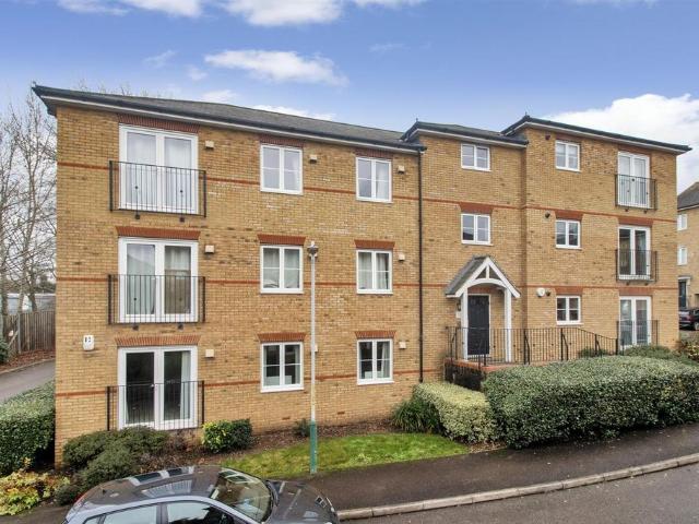 Flat for sale in Broadwater Down, Sandown Park