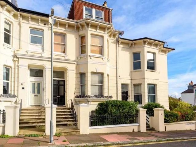 Flat for sale in Brighton & Hove