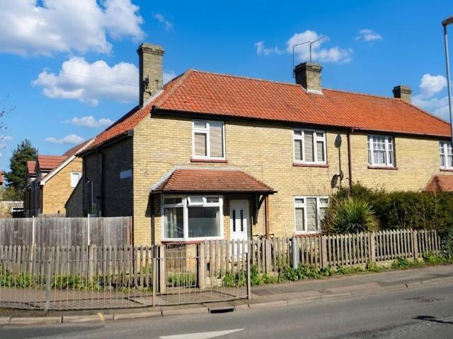 Flat for sale in Huntingdon