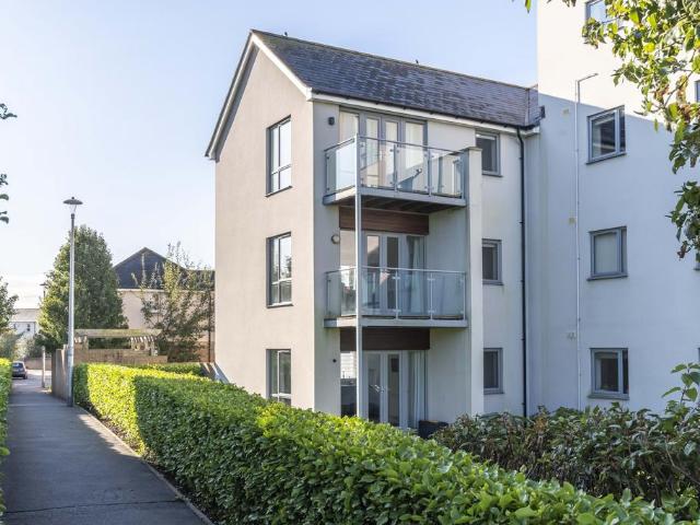Flat for sale in Port Marine, Portishead