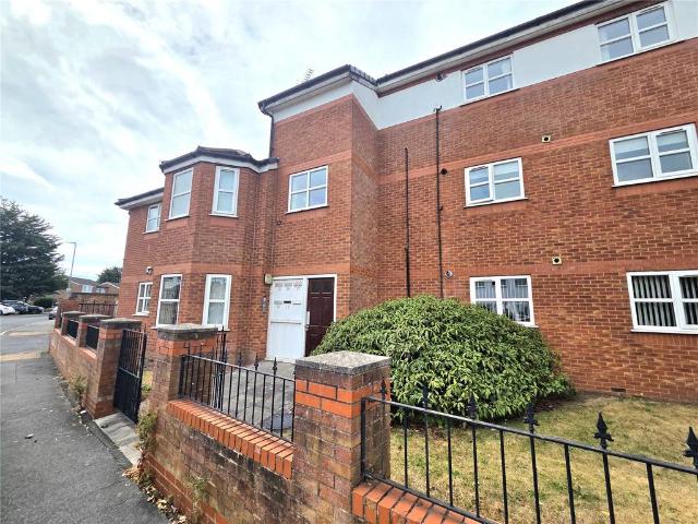 Flat for sale in Huyton, Knowsley