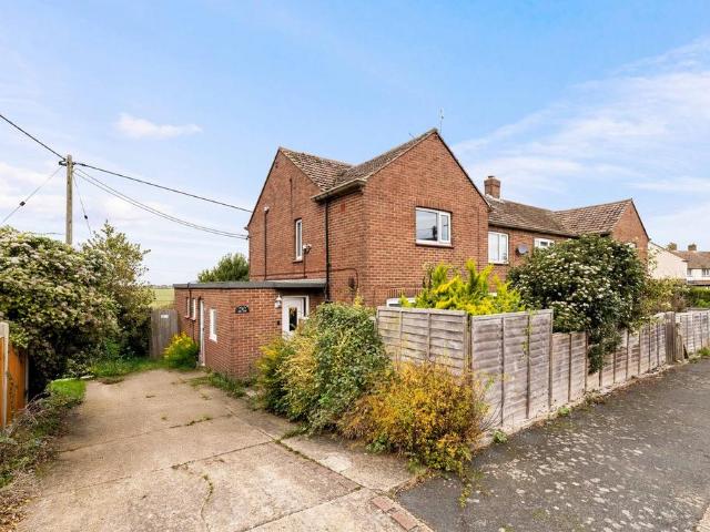 Flat for sale in Ash, Kent