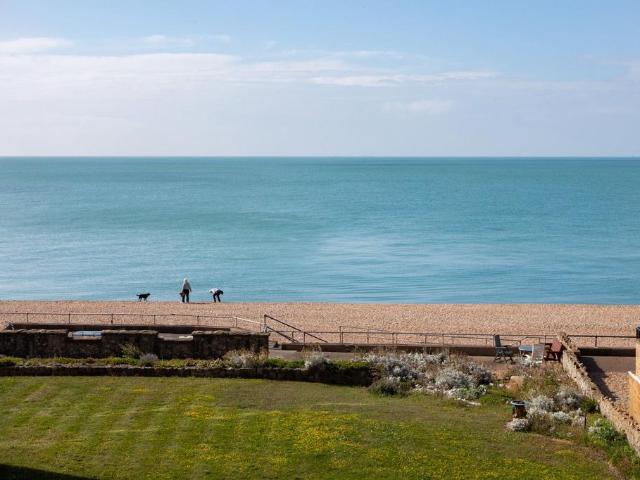 Flat for sale in Golden Valley, Folkestone