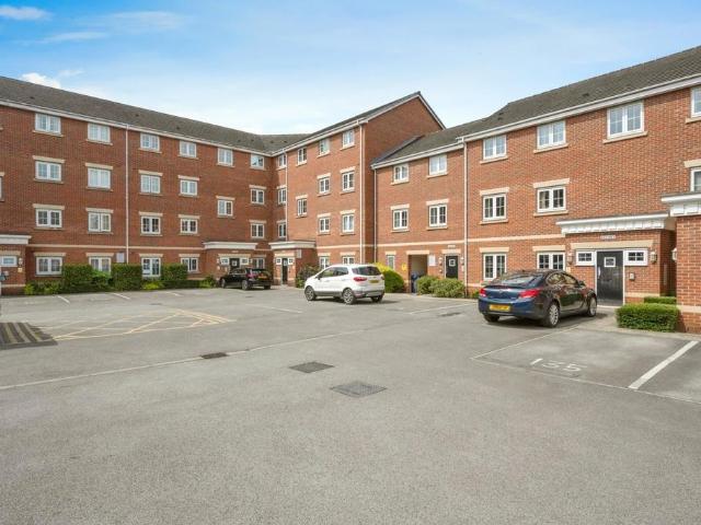 Flat for sale in Armthorpe, South Yorkshire