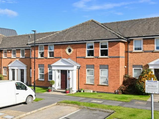 Flat for sale in Foss Islands, York