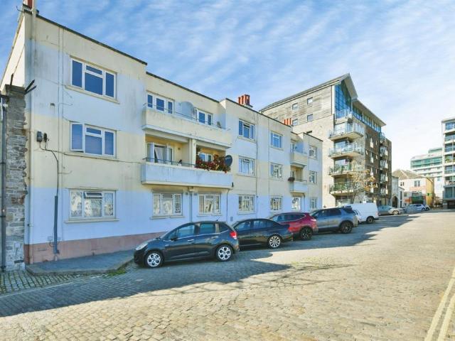 Flat for sale in Barbican, Mount Wise