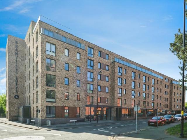 Flat for sale in Calthorpe Fields, West Midlands
