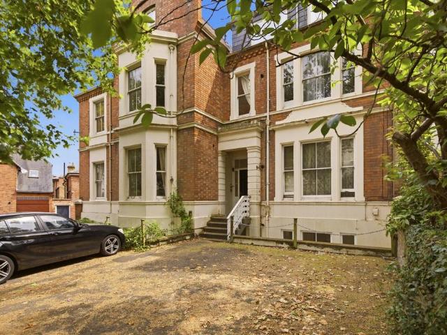 Flat for sale in Milverton, Green Close