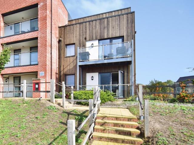 Flat for sale in Harbourland, Maidstone