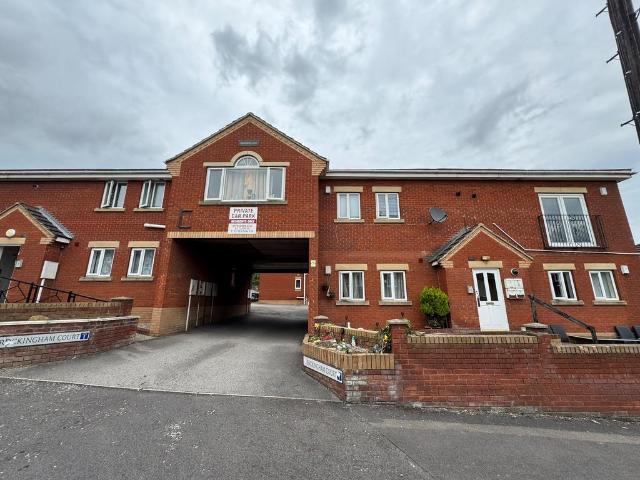 Flat for sale in Oakwell, Barnsley