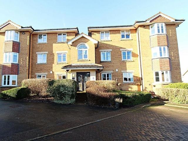 Flat for sale in Treeton, South Yorkshire