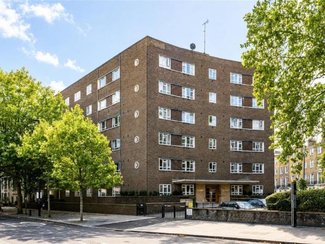 Flat for sale in City of Westminster, Greater London
