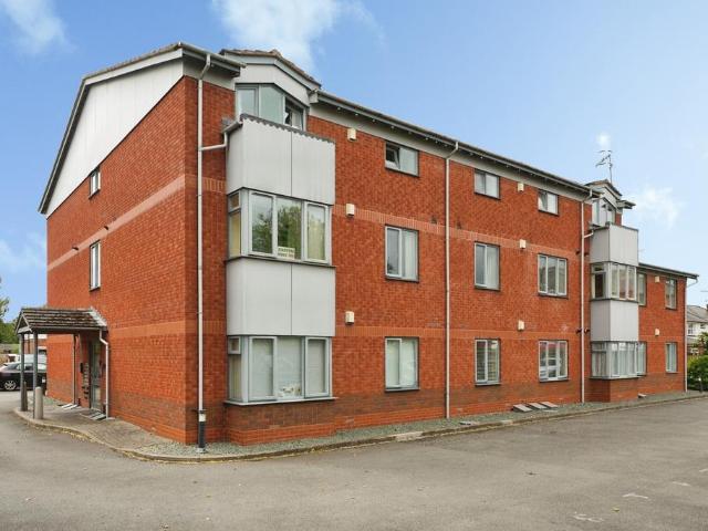 Flat for sale in Perdiswell, Worcestershire