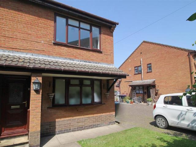 Flat for sale in Belleau, Lincolnshire