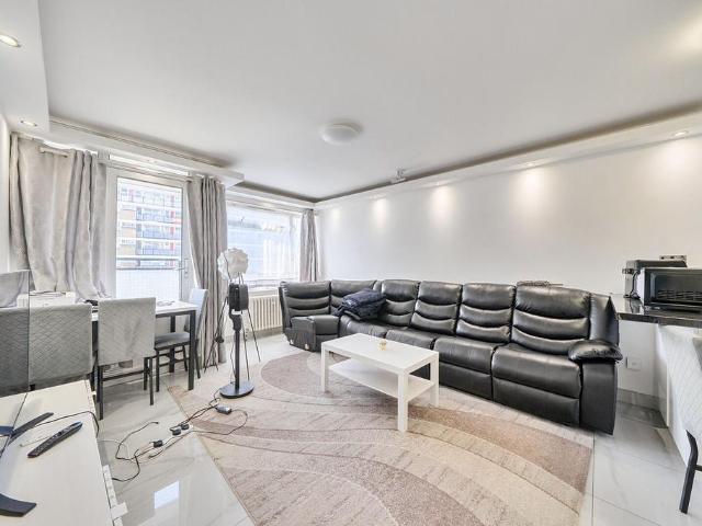 Flat for sale in Pimlico, Greater London