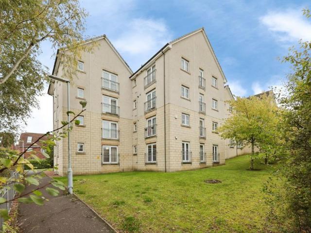 Flat for sale in Duloch, Dunfermline