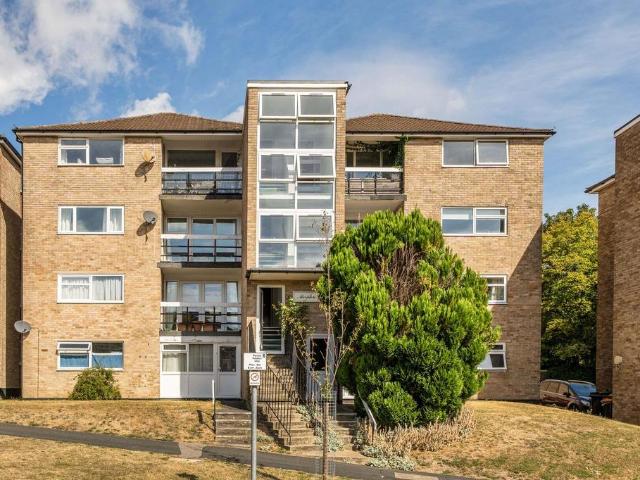Flat for sale in Abbotts Barton, Harestock