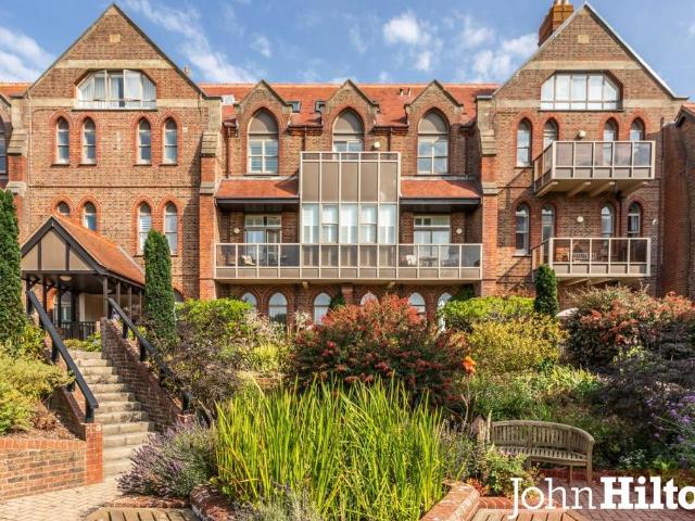 Flat for sale in Rottingdean