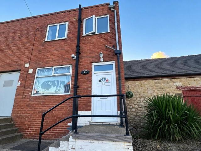Flat for sale in Conisbrough, South Yorkshire
