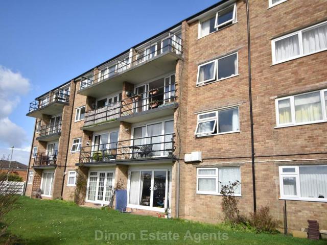 Flat for sale in Privett, Middlecroft