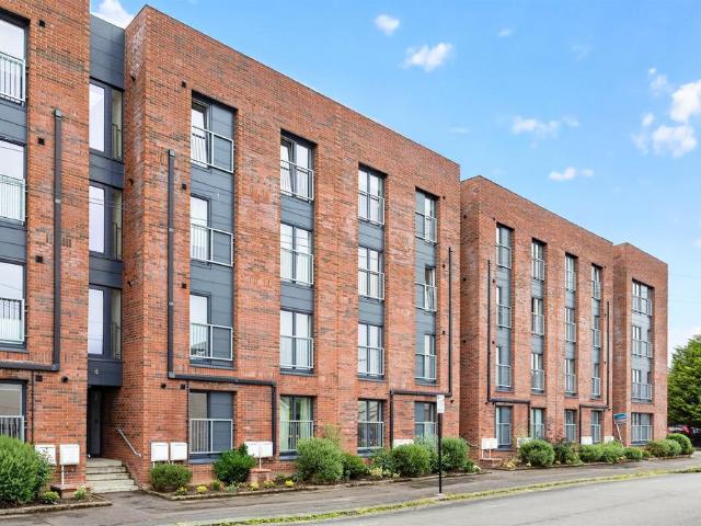 Flat for sale in Eastpark, Maryhill