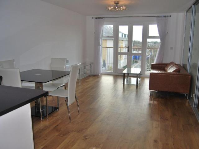 Flat for sale in West Drayton, Greater London