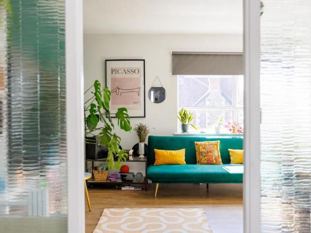 Flat for sale in Henleaze, Bristol