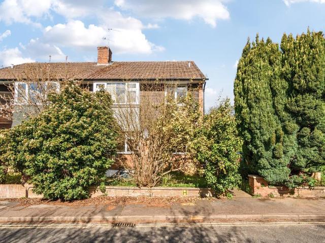 Flat for sale in The Slade, Oxfordshire