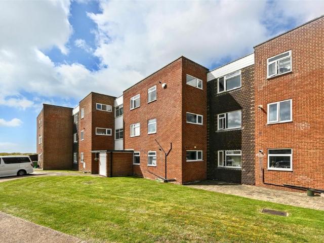 Flat for sale in Cross In Hand, East Sussex