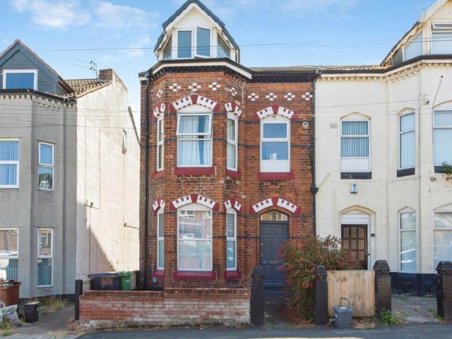 Flat for sale in South Tranmere, Birkenhead