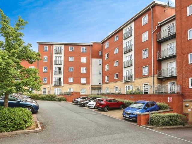 Flat for sale in Gravelly Hill, West Midlands