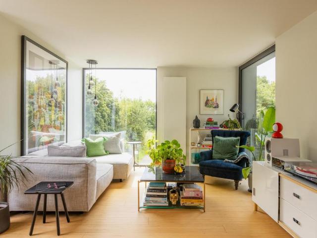 Flat for sale in Old Kent Road, Greater London