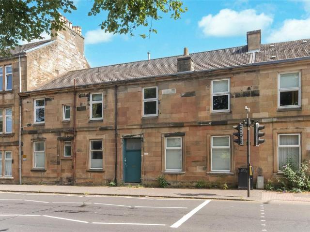 Flat for sale in Maryhill Park, Summerston