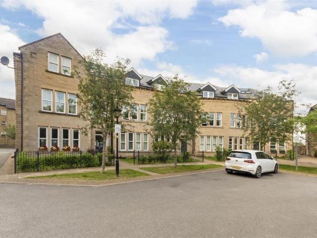 Flat for sale in Menston, West Yorkshire