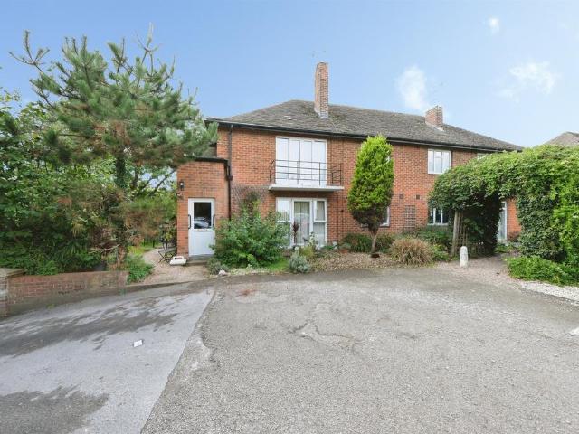 Flat for sale in Barrow upon Trent, South Derbyshire