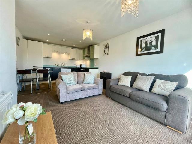 Flat for sale in Avenham, Higher Bartle