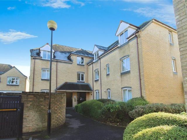 Flat for sale in Ocean Village, Isle Of Man