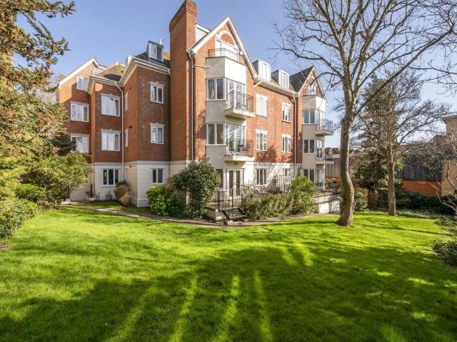 Flat for sale in London Borough of Merton, Greater London