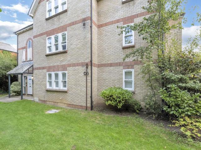 Flat for sale in Howard Estate, West Suffolk