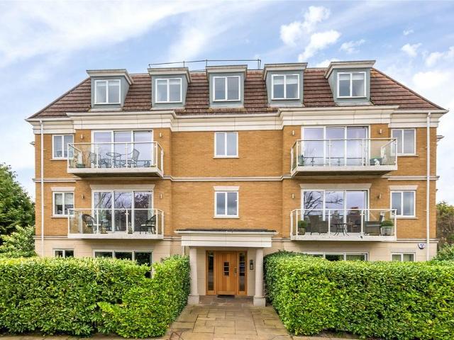 Flat for sale in Beckenham, Greater London