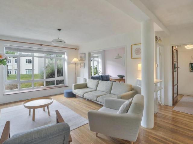 Flat for sale in Crystal Palace, Greater London