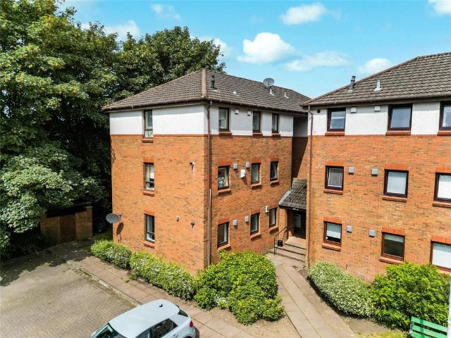 Flat for sale in Faifley, Scotland