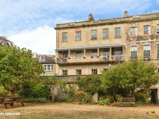 Flat for sale in Hotwells, Feckenham