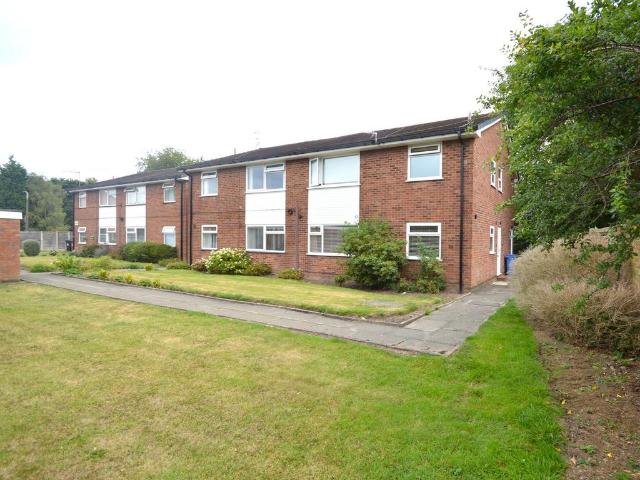Flat for sale in Reddish, Greater Manchester