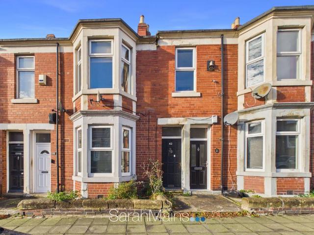 Flat for sale in Bensham, Gateshead