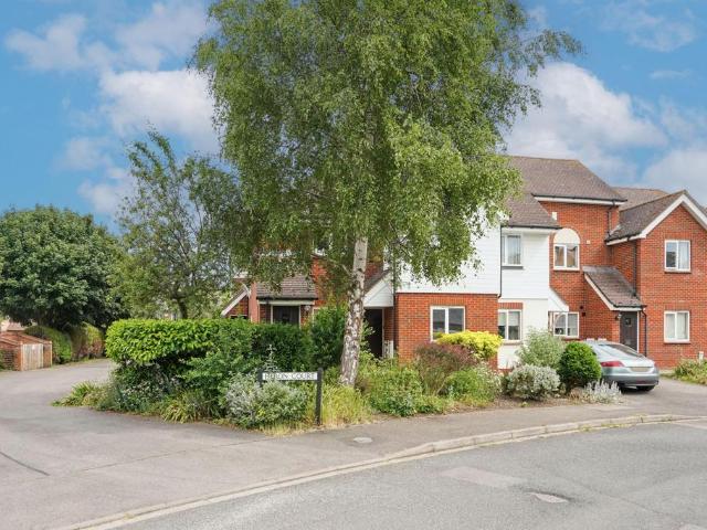 Flat for sale in Caldecott, Dromore